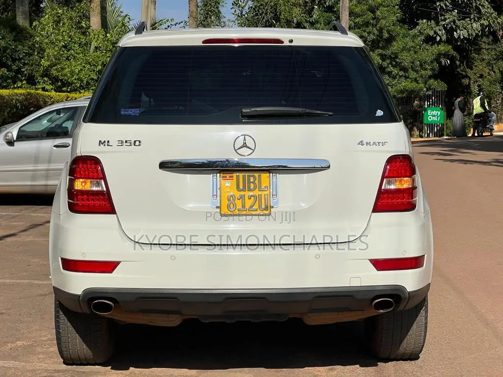 White Benz ML 4matics for Hire