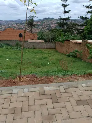 Very Prime Plot on Quicksale in Makindye Kizungu Heights