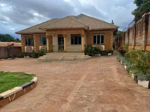 3bdrm Bungalow in Buziga Heights, Division A for sale