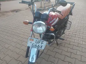 Hero Hunter 125 2022 Red