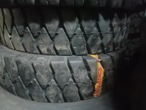 8.25-15 Road Hiker Tube Tyres.
