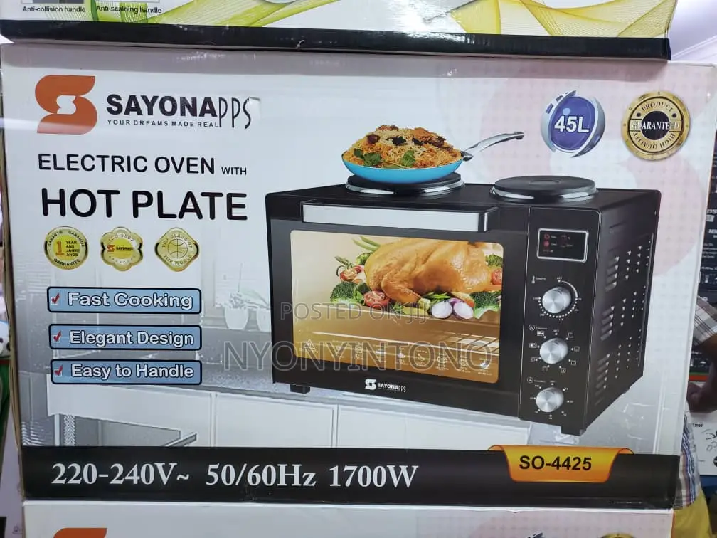 45 Litre Sayona Electric Oven With 2 Hot Plates on Top.