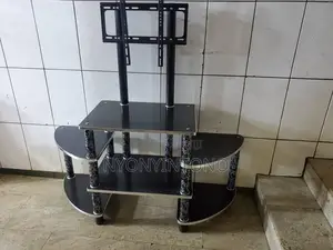 Very Strong Wooden Plasma Tvstand Wz Ample Space for Woofers