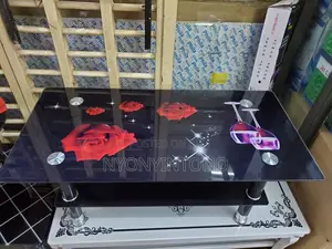 Beautiful Glass Coffee Center Table 100cm*50cm.
