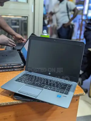 Laptop HP EliteBook 840 G2 8GB Intel Core I5 HDD+SSD 500GB