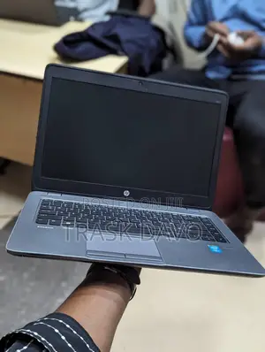 Laptop HP EliteBook 840 G2 8GB Intel Core I5 HDD+SSD 500GB