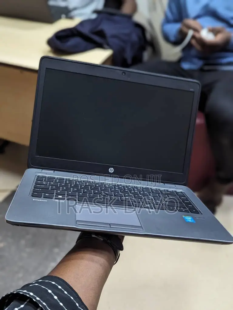 Laptop HP EliteBook 840 G2 8GB Intel Core I5 HDD+SSD 500GB