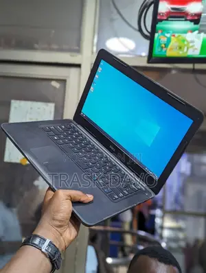 Laptop Dell Latitude 3380 8GB Intel Core I3 SSD 256GB