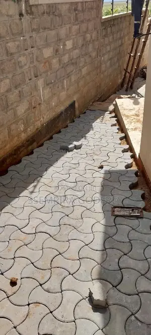Proffesional Engineer in Pavers and Gardens