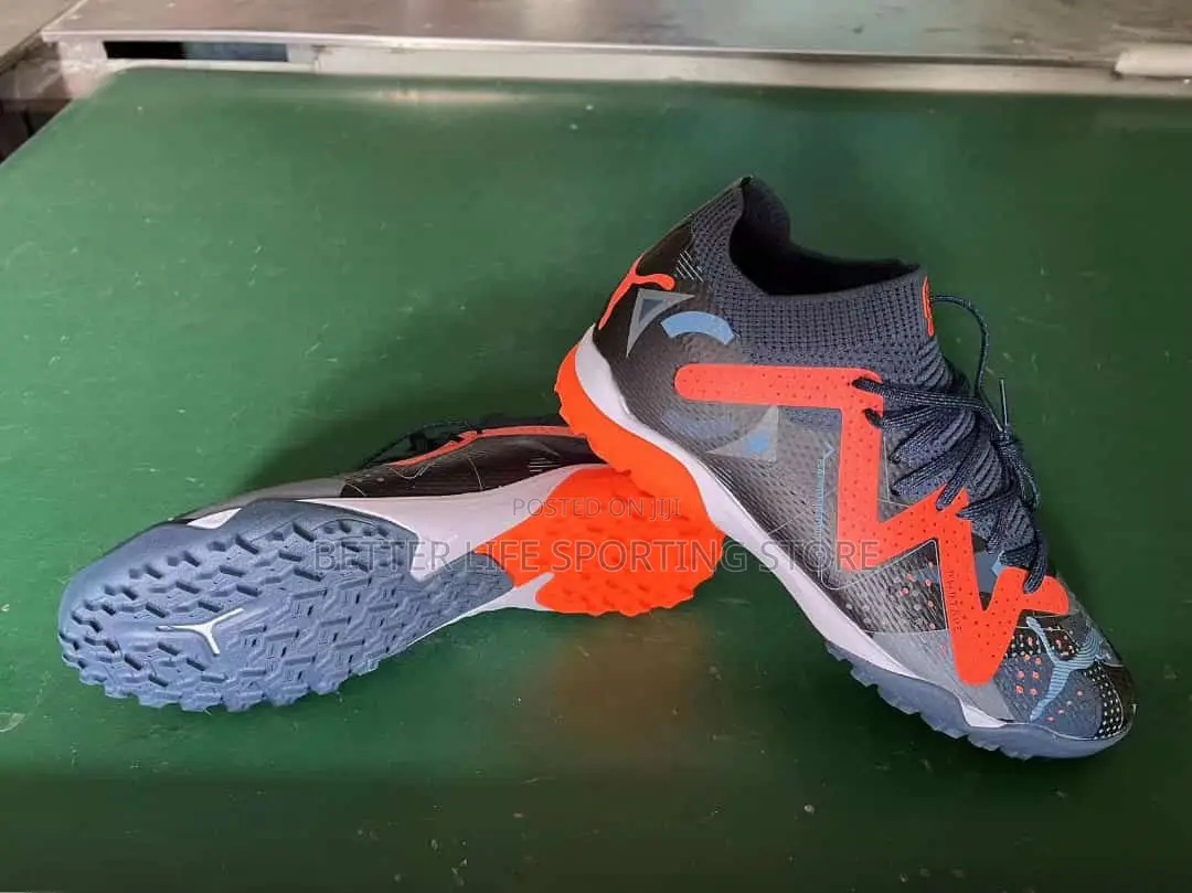 Puma Fair Play Boots .