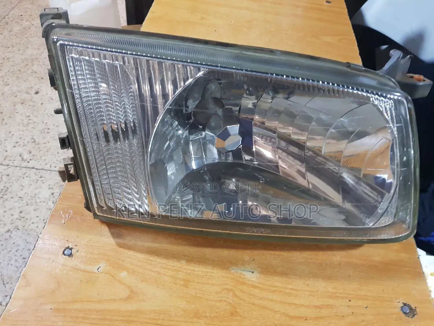 Headlamp for Regius Ordinary