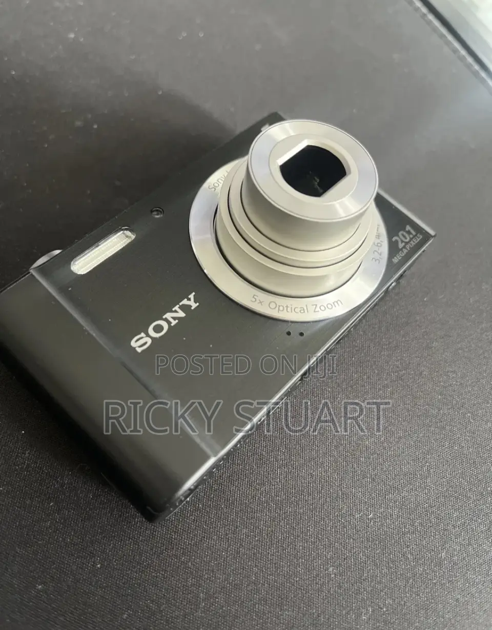 Sony DSC-W800 20.1mp Digital Camera