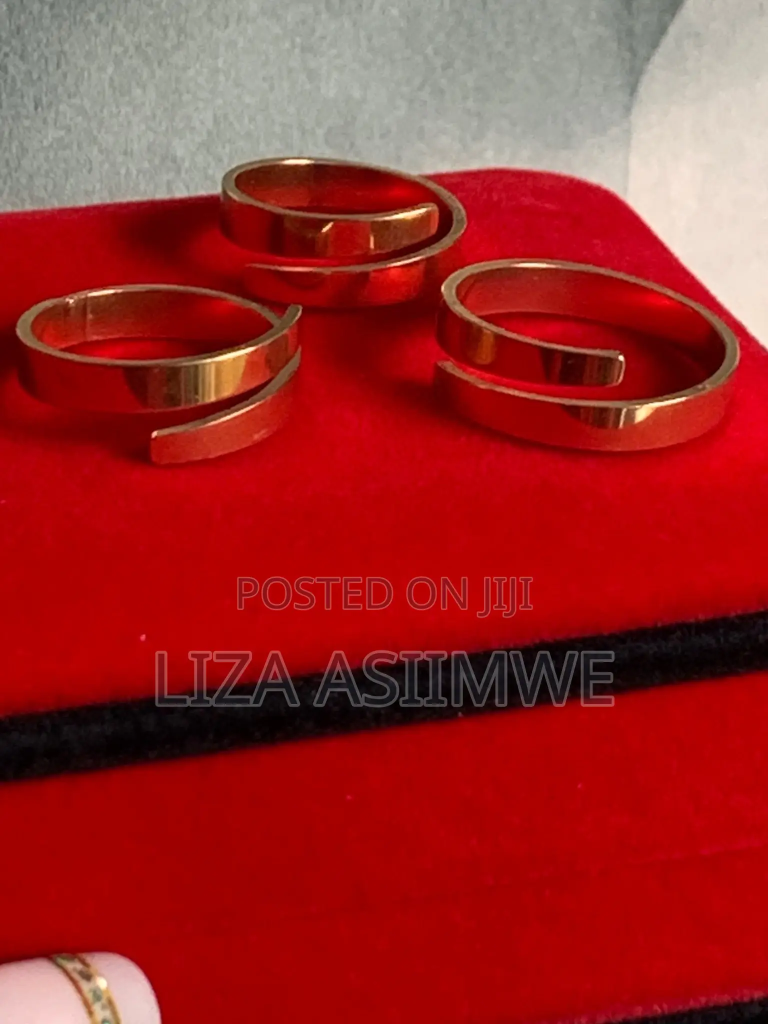 Lady’S Rings Available