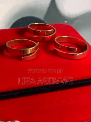 Lady’S Rings Available