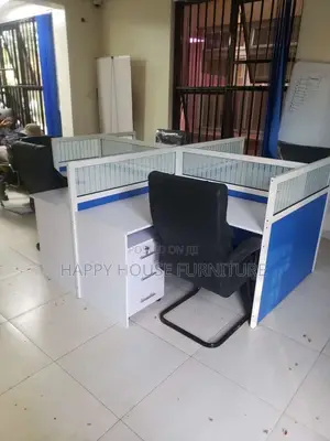 Curved Workstation ( 4 Seater)