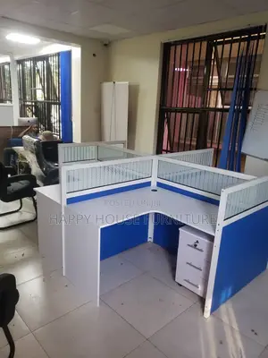 Curved Workstation ( 4 Seater)
