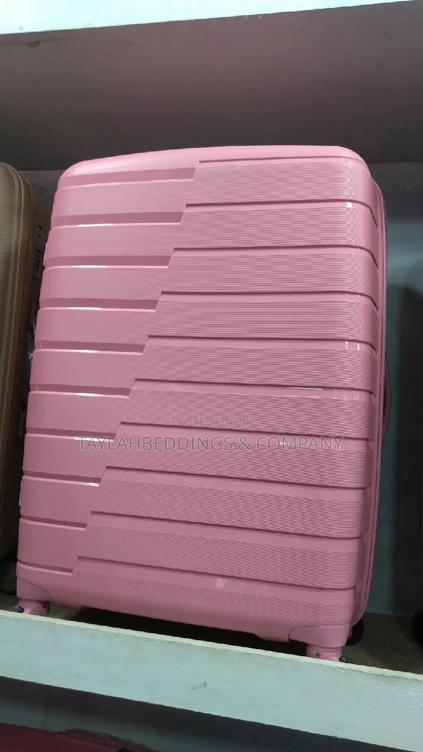 Durable Lightweight Hard Shell Suitcase