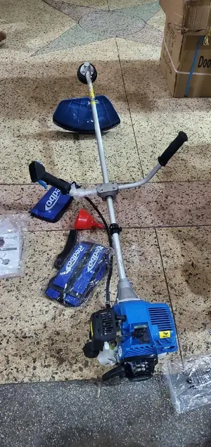 Brush Cutter 4stroke Grass Trimmer/ Weeder