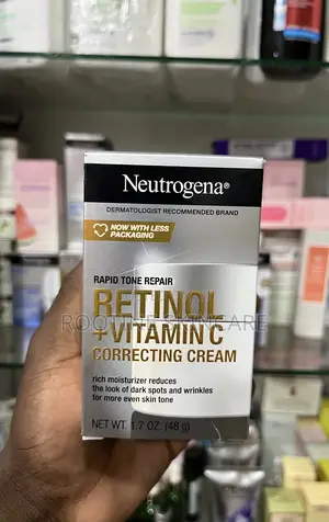 Neutrogena Retinol + Vitamin C Correcting Cream