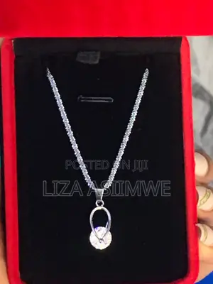 Simple Lady’S Necklaces