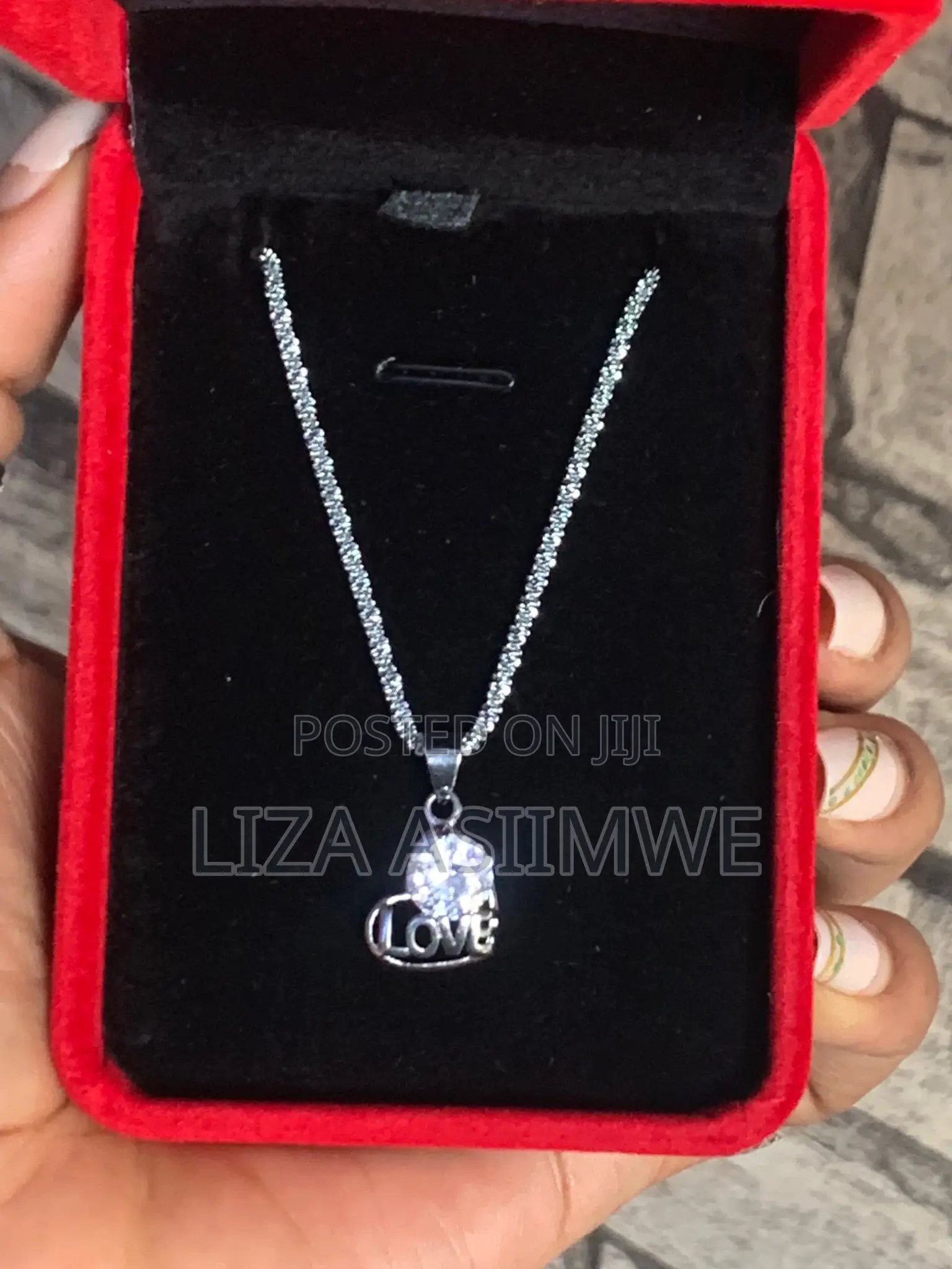 Lady’S Necklaces