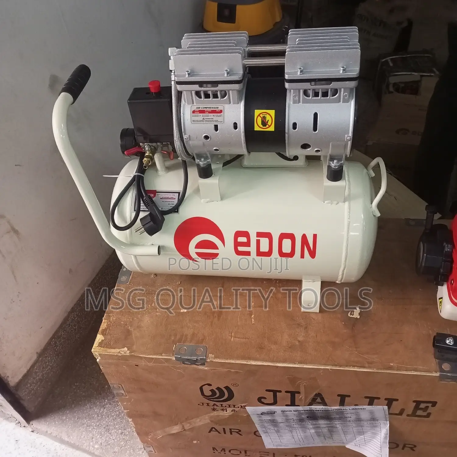 Silent Air Compressor 25ltrs