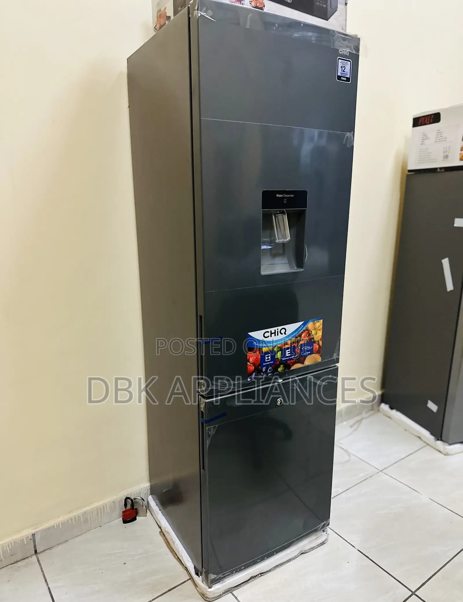 Chiq 340l Double Door Refrigerator With a Dispenser