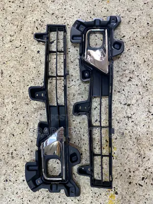 Landcruiser V8 / ZX 2015 - 2021 Foglamp Cover