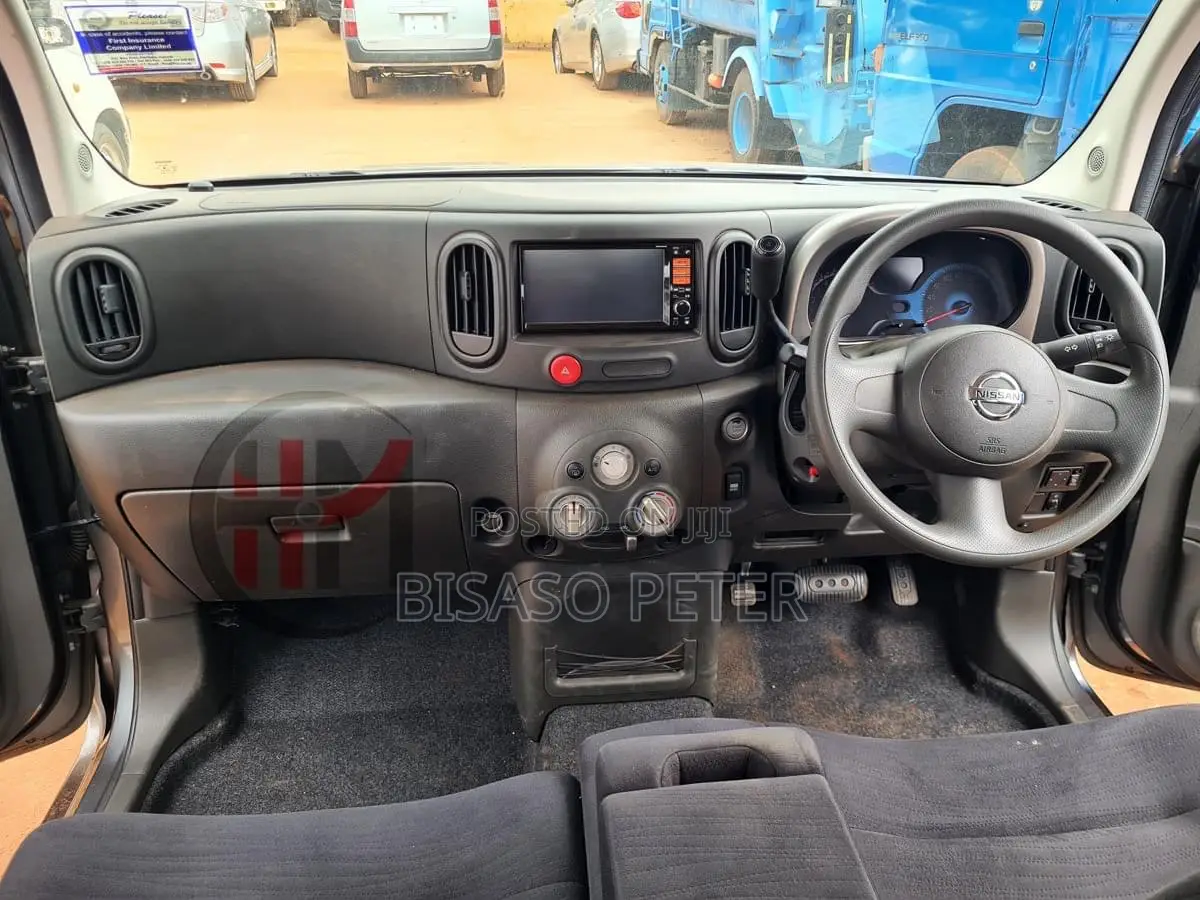 Nissan Cube 1.8 2011 Gray