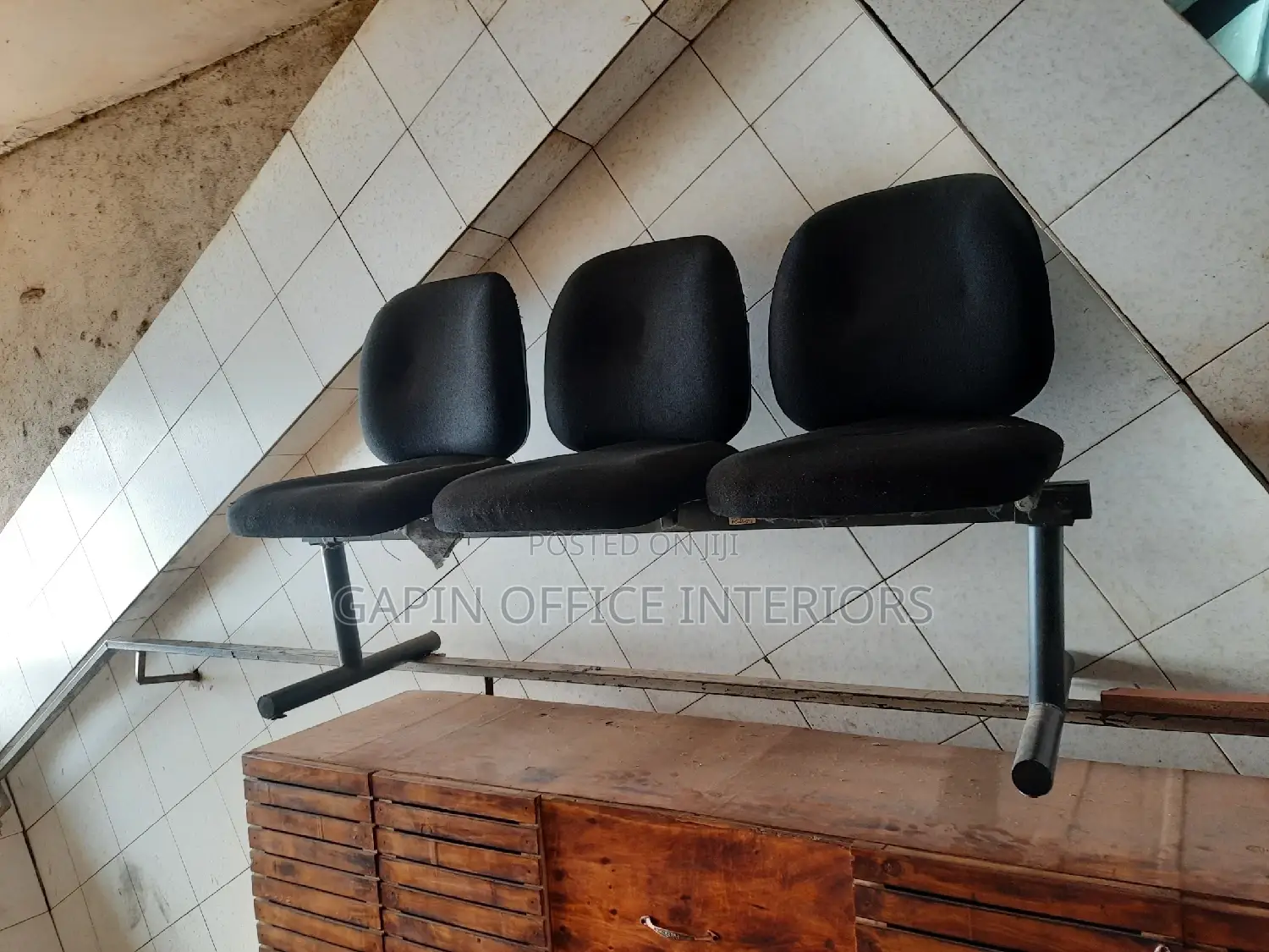 Second Hand 3 Seater Chair