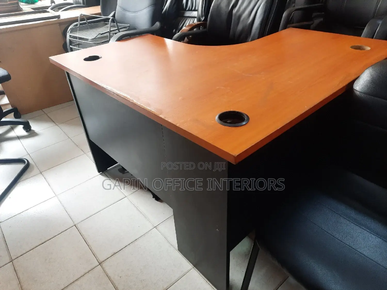 L Shaped Table With Fixed Drawers