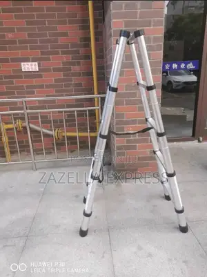 7ft Construction/Repair Ladder