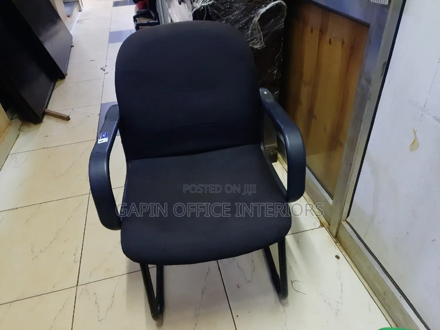 Office Non Rotating Short Back