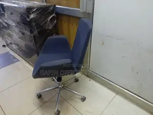 Second Hand Office// Salon Chair