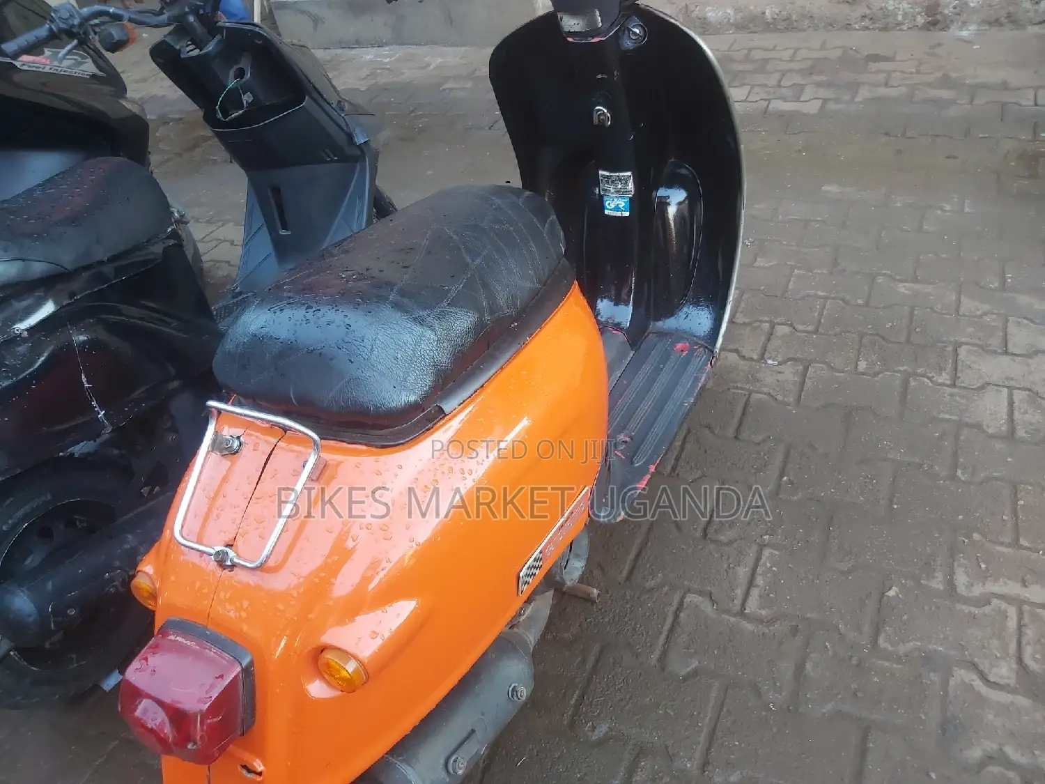 Honda CBR 2022 Orange