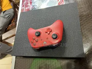Xbox One X and Controller