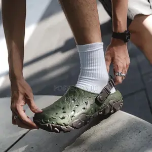 Crocs Army Green. Atlas
