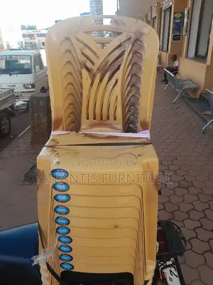 Brown Nice Plastic Chairs