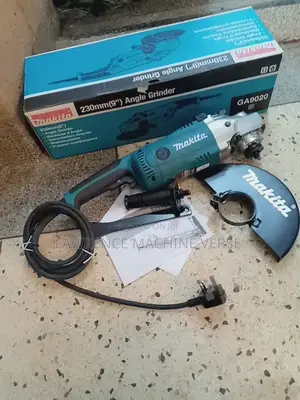 Grinder 2200W Makita