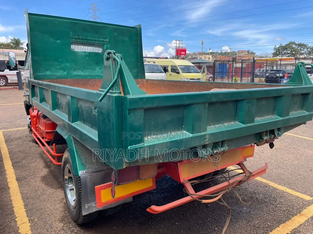 Isuzu Dumper Very Clean
