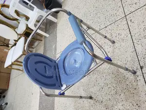 Commode Chair