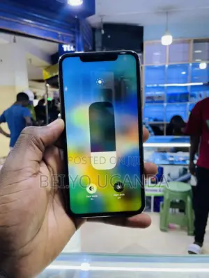Apple iPhone 11 Pro Max 64 GB Gold
