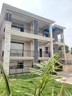 Furnished 6bdrm Duplex in Kigo, Central Division for sale