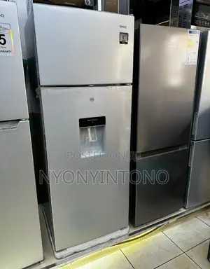 Chiq 270litres Fridge With Water Dispenser.