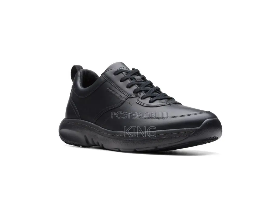 Clarks Pro Lace Up Men's Trainer 7