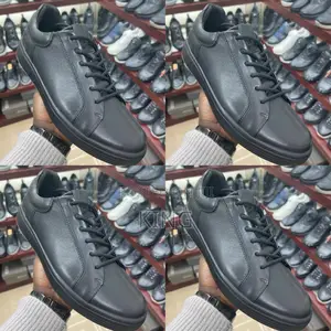 Ecco 7 All Black Sneaker