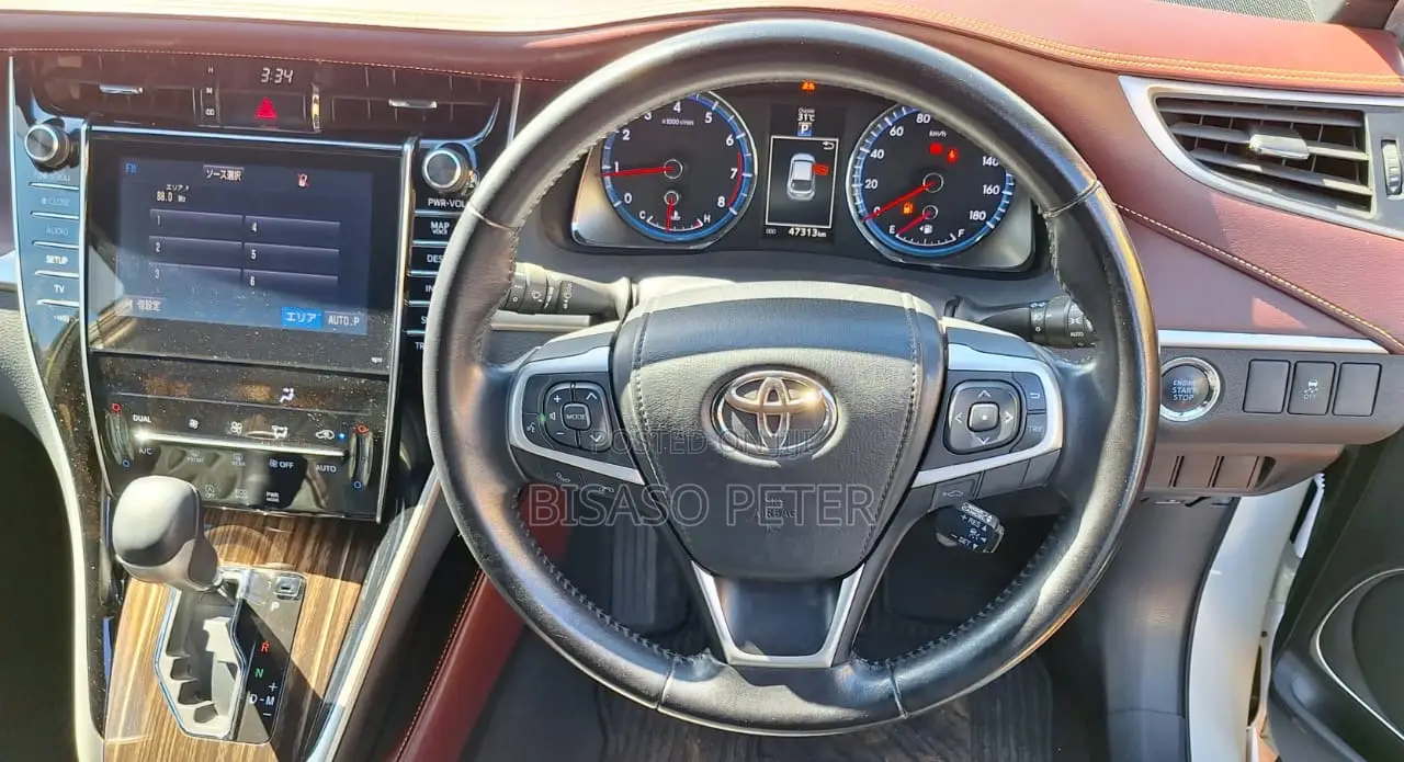 Toyota Harrier 2.0 2015 White