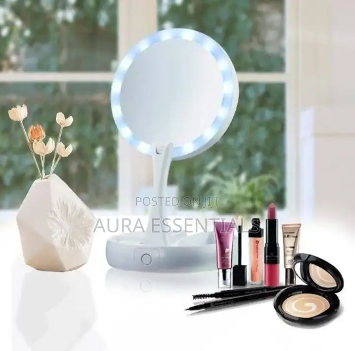 My Foldaway Makeup Mirror