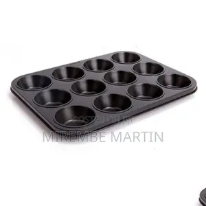 12 Muffins Bakeware Pan.