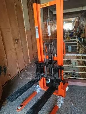 Fork Lift (2 Ton)